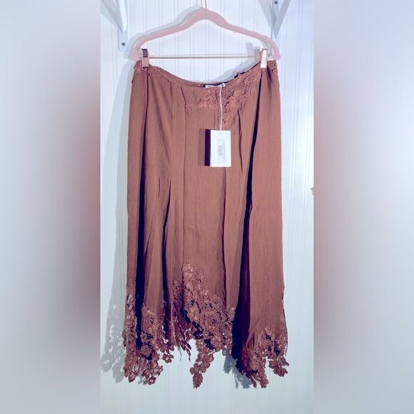 NWT Acne Studios Lightweight georgette fabric with floral embroidery Size 12(42) - Picture 4 of 12